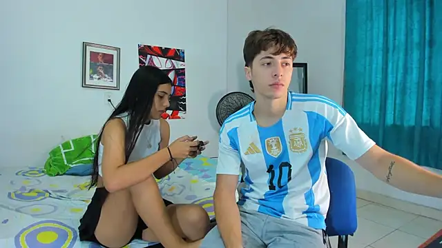 Snapshot of AlessandroDybala chatting on June 22, 2026, 1:52 pm AlessandroDybala online show from June 22, 2026, 1:52 pm
