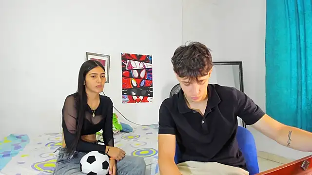 Snapshot of AlessandroDybala chatting on July 8, 2026, 12:53 pm AlessandroDybala online show from July 8, 2026, 12:53 pm