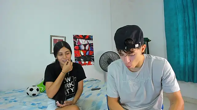 Snapshot of AlessandroDybala chatting on July 23, 2026, 12:47 pm AlessandroDybala online show from July 23, 2026, 12:47 pm