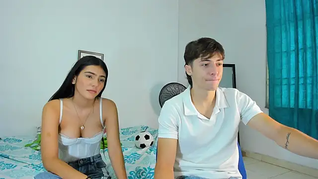 Snapshot of AlessandroDybala chatting on July 26, 2026, 12:45 pm AlessandroDybala online show from July 26, 2026, 12:45 pm