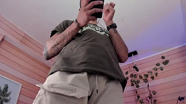 Snapshot of Tom_cooper_ chatting on March 22, 2025, 1:08 pm Tom cooper online show from March 22, 2025, 1:08 pm