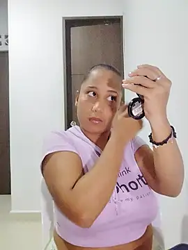 zandra kiman online show from September 27, 2025, 4:17 am