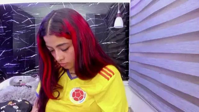 Snapshot of Sofiia-Rubb chatting on July 4, 2026, 4:18 am Sofiia-Rubb online show from July 4, 2026, 4:18 am