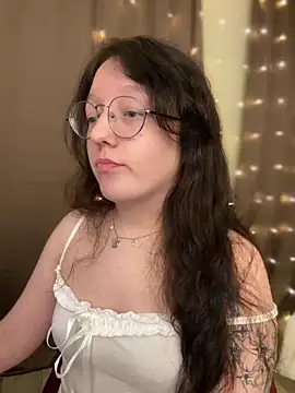 emigooflordXD online show from February 2, 2025, 5:37 pm