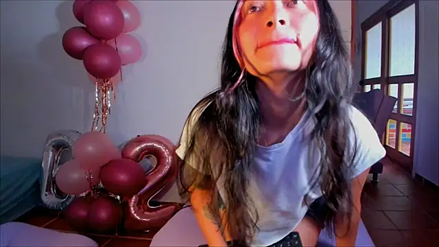 Lauren A online show from January 7, 2025, 10:08 pm