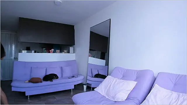 Lauren A online show from September 23, 2025, 6:55 pm