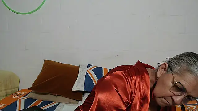 candy mature  online show from February 25, 2026, 10:30 pm