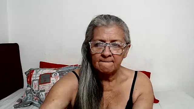 Snapshot of candy_mature_ chatting on June 1, 2026, 12:12 am candy mature online show from June 1, 2026, 12:12 am