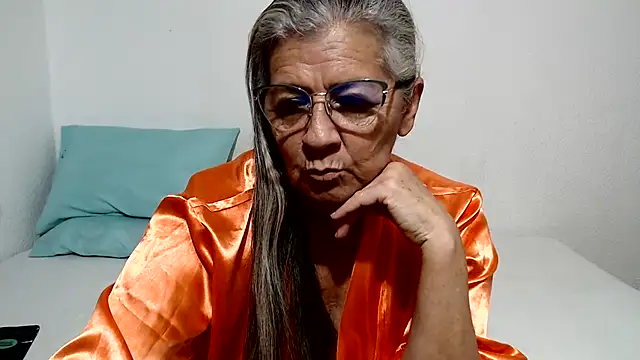 Snapshot of candy_mature_ chatting on July 2, 2026, 10:43 am candy mature online show from July 2, 2026, 10:43 am