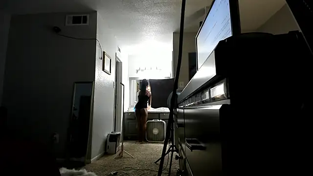 yiauana online show from September 10, 2025, 12:05 pm