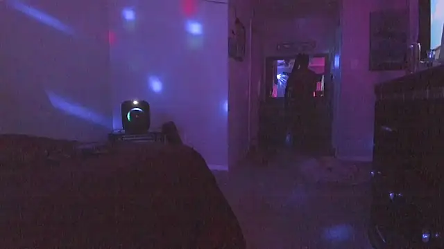 yiauana online show from February 25, 2026, 1:37 am