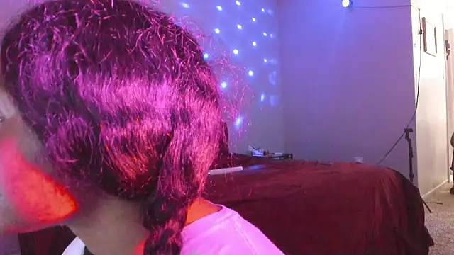 Snapshot of yiauana chatting on May 19, 2026, 3:35 am yiauana online show from May 19, 2026, 3:35 am
