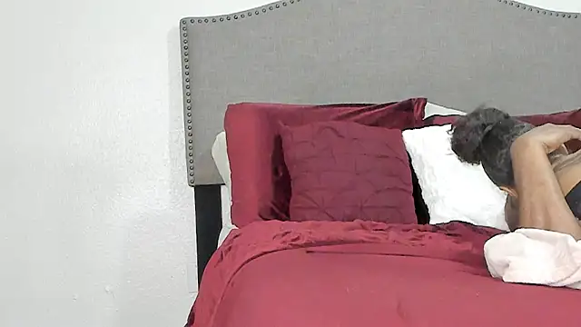 Snapshot of yiauana chatting on June 5, 2026, 11:38 am yiauana online show from June 5, 2026, 11:38 am