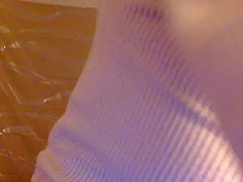 Snapshot of HeyyImHarlowe chatting on December 24, 2024, 6:33 am HeyyImHarlowe online show from December 24, 2024, 6:33 am