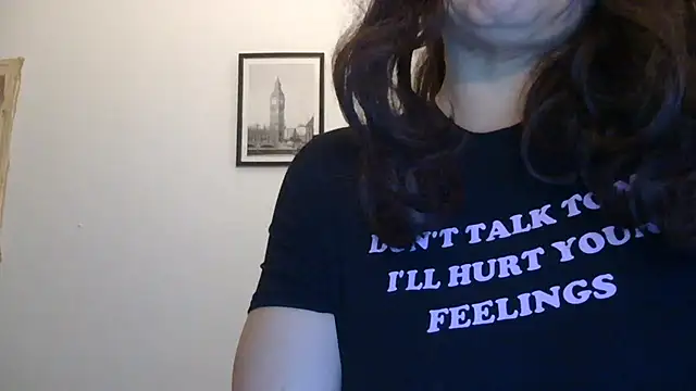 Snapshot of HeyyImHarlowe chatting on February 26, 2025, 1:43 am HeyyImHarlowe online show from February 26, 2025, 1:43 am