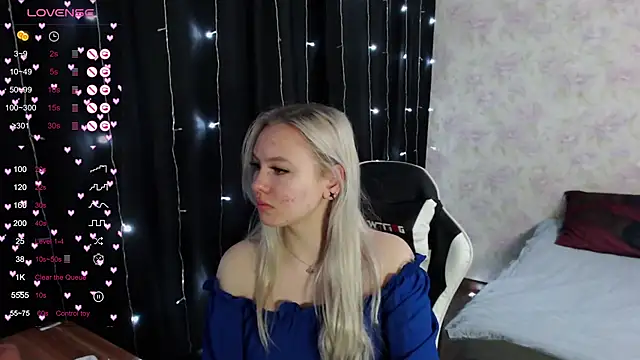 VikaPowers online show from February 11, 2025, 3:08 am