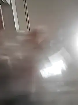 AvaLloyd online show from September 26, 2025, 12:36 am