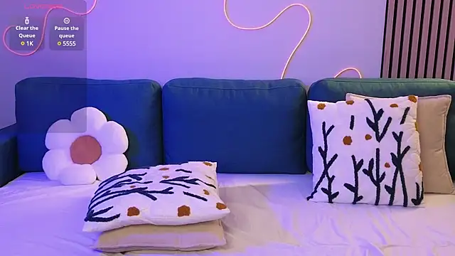 Snapshot of Ester_Hill chatting on February 23, 2025, 1:57 am Ester Hill online show from February 23, 2025, 1:57 am