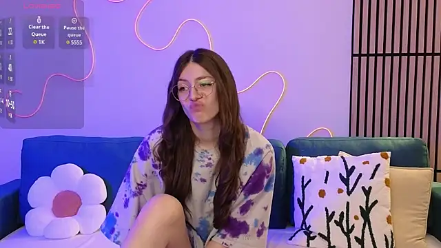 Snapshot of Ester_Hill chatting on February 25, 2025, 12:14 am Ester Hill online show from February 25, 2025, 12:14 am