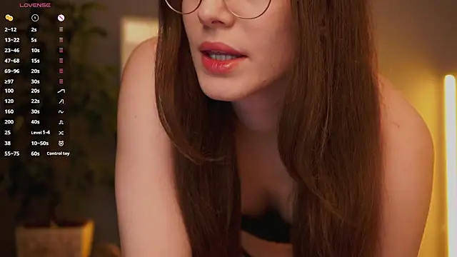 Snapshot of Ester_Hill chatting on November 19, 2025, 1:27 am Ester Hill online show from November 19, 2025, 1:27 am