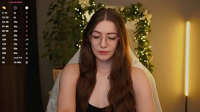 Snapshot of Ester_Hill chatting on January 9, 2026, 2:58 am Ester Hill online show from January 9, 2026, 2:58 am