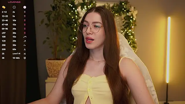 Snapshot of Ester_Hill chatting on January 13, 2026, 3:23 am Ester Hill online show from January 13, 2026, 3:23 am