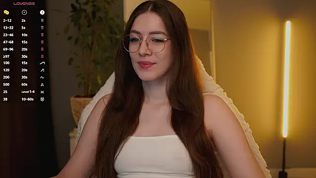 Snapshot of Ester_Hill chatting on February 11, 2026, 3:55 am Ester Hill online show from February 11, 2026, 3:55 am