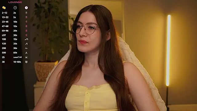 Snapshot of Ester_Hill chatting on February 12, 2026, 3:23 am Ester Hill online show from February 12, 2026, 3:23 am