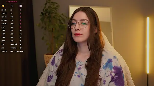 Snapshot of Ester_Hill chatting on February 18, 2026, 2:29 am Ester Hill online show from February 18, 2026, 2:29 am