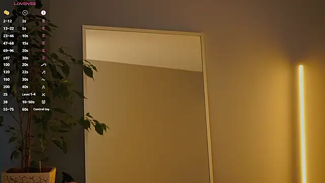 Snapshot of Ester_Hill chatting on February 25, 2026, 3:38 am Ester Hill online show from February 25, 2026, 3:38 am