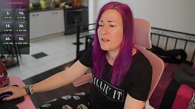 Snapshot of gennyrock chatting on January 8, 2025, 3:28 pm gennyrock online show from January 8, 2025, 3:28 pm