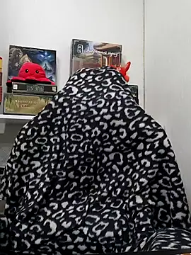 ElliMoor online show from December 1, 2024, 4:29 pm