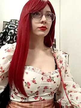 ElliMoor online show from December 6, 2024, 11:22 am