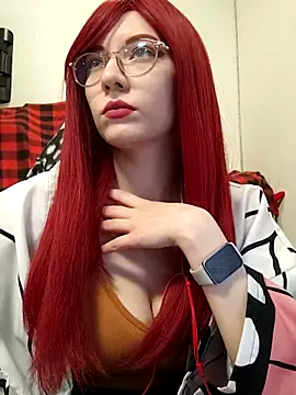 ElliMoor online show from March 3, 2025, 9:33 am