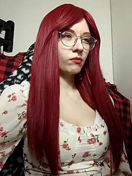 ElliMoor online show from March 18, 2025, 9:31 am