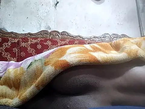 BadBoySmoker7070 online show from February 22, 2025, 11:57 pm