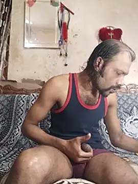 BadBoySmoker7070 online show from December 1, 2025, 4:28 am