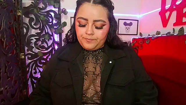 moon sunflower online show from February 6, 2025, 3:27 am