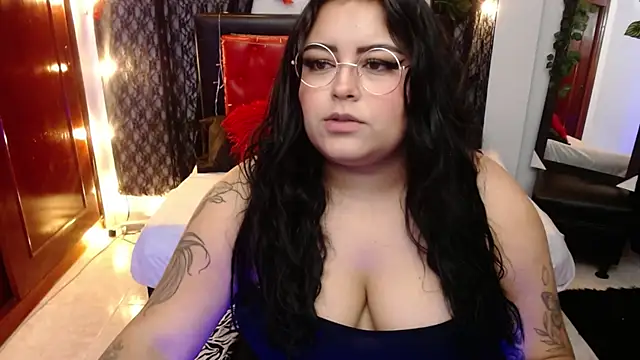 moon sunflower online show from March 15, 2025, 1:18 pm