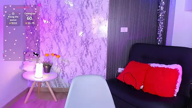 Snapshot of chloe_blue chatting on January 28, 2025, 2:53 pm chloe blue online show from January 28, 2025, 2:53 pm