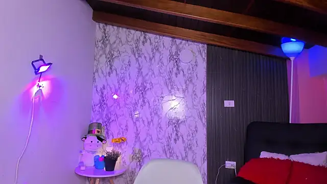 Snapshot of chloe_blue chatting on September 25, 2025, 11:14 am chloe blue online show from September 25, 2025, 11:14 am