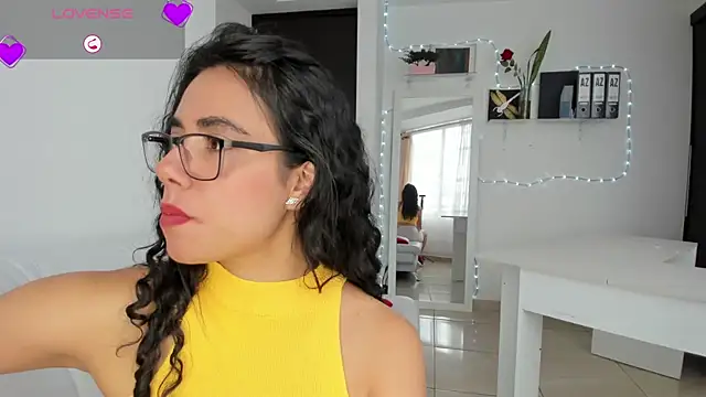 susana monroy online show from February 7, 2026, 8:34 pm