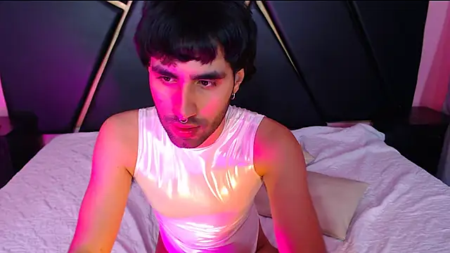 Snapshot of MilanZaire chatting on January 24, 2025, 8:22 pm MilanZaire online show from January 24, 2025, 8:22 pm