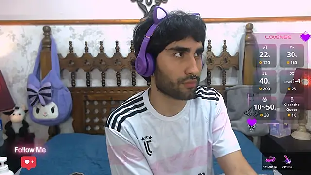 Snapshot of MilanZaire chatting on March 5, 2025, 2:57 am MilanZaire online show from March 5, 2025, 2:57 am