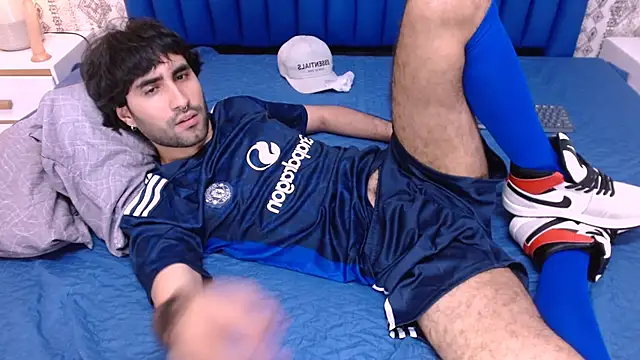 Snapshot of MilanZaire chatting on March 22, 2025, 4:56 am MilanZaire online show from March 22, 2025, 4:56 am