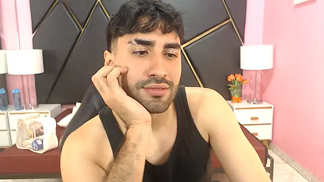 Snapshot of MilanZaire chatting on October 2, 2025, 12:17 am MilanZaire online show from October 2, 2025, 12:17 am