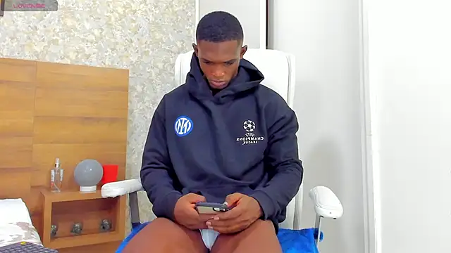 Snapshot of nicolaskan chatting on December 10, 2024, 12:38 pm nicolaskan online show from December 10, 2024, 12:38 pm