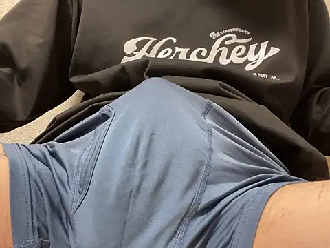 Snapshot of lkun9 chatting on November 1, 2025, 3:47 pm lkun9 online show from November 1, 2025, 3:47 pm