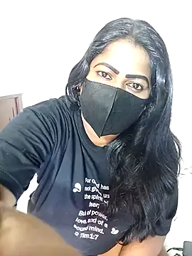 Snapshot of DISNI1997 chatting on December 6, 2024, 4:49 pm DISNI1997 online show from December 6, 2024, 4:49 pm