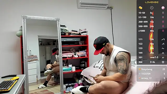 Snapshot of supermanboy94 chatting on February 12, 2025, 9:42 am supermanboy94 online show from February 12, 2025, 9:42 am